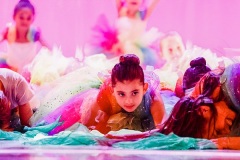 ART: 2017??The Rainbow ConnectionChoreographie: Gretchen Bernard-Newburger mit Leonie Hildebrand-KarlAssistenz: Christina HendersonPre Do GA, White Mi, PeachStudents and Instructors of Atelier Rainbow Tanzkunst (https://art-kunst.ch/) rehearse on the stage of the Schinzenhof for a series of performances in June, 2017.Schinzenhof, Alte Landstrasse 24 8810 Horgen Switzerland